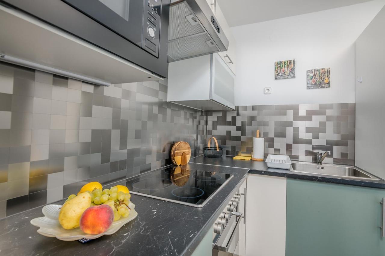 Apartment Dragica Čižići Bagian luar foto